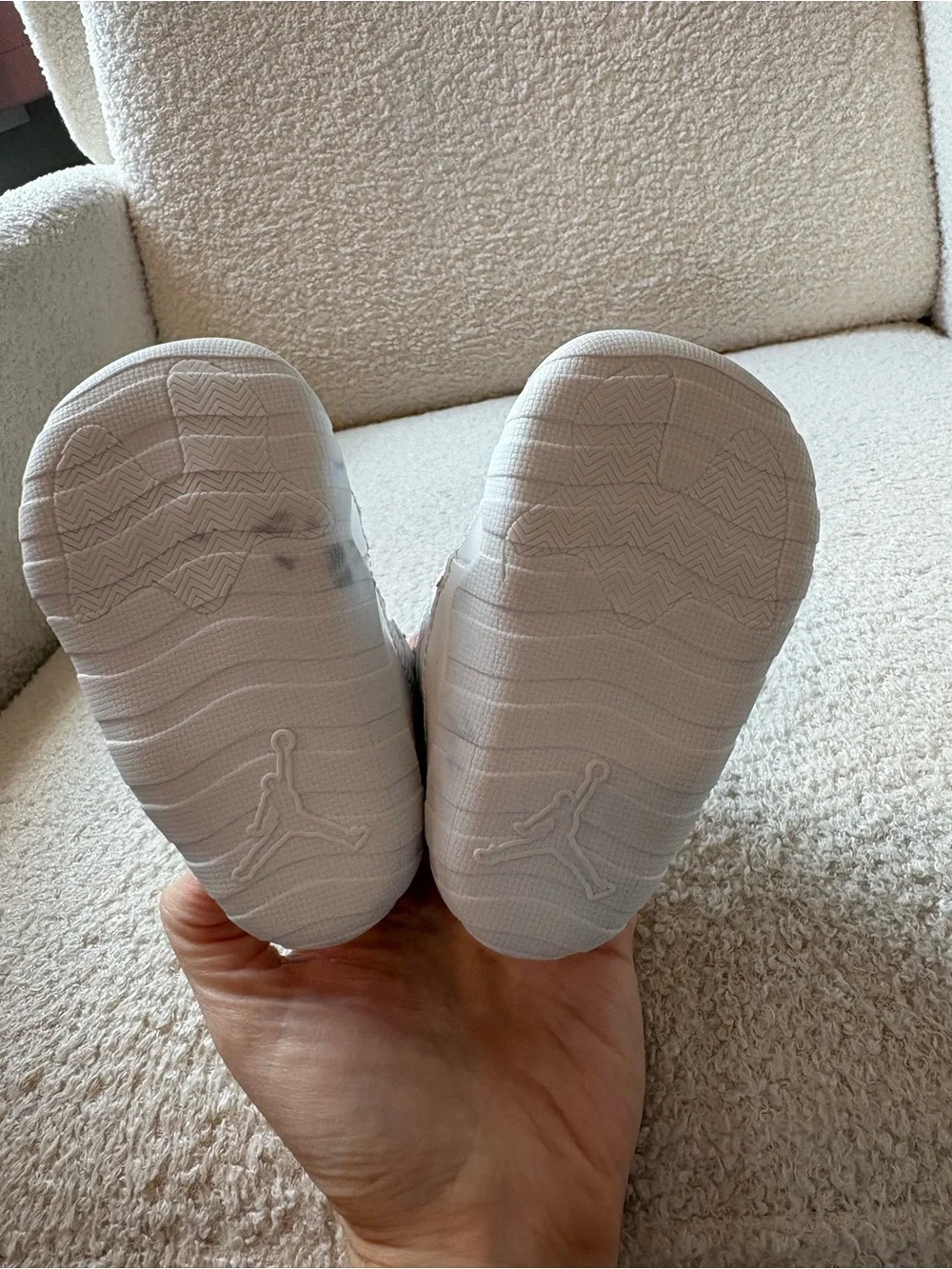 Jordan Kids Beige and Blue Low-Top Sneakers